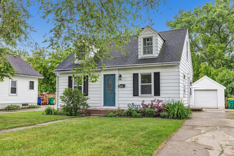 1160 12th Ave, Green Bay, WI 54304