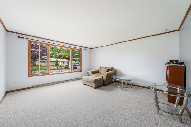 1614 Dawn St, Algoma, WI 54201