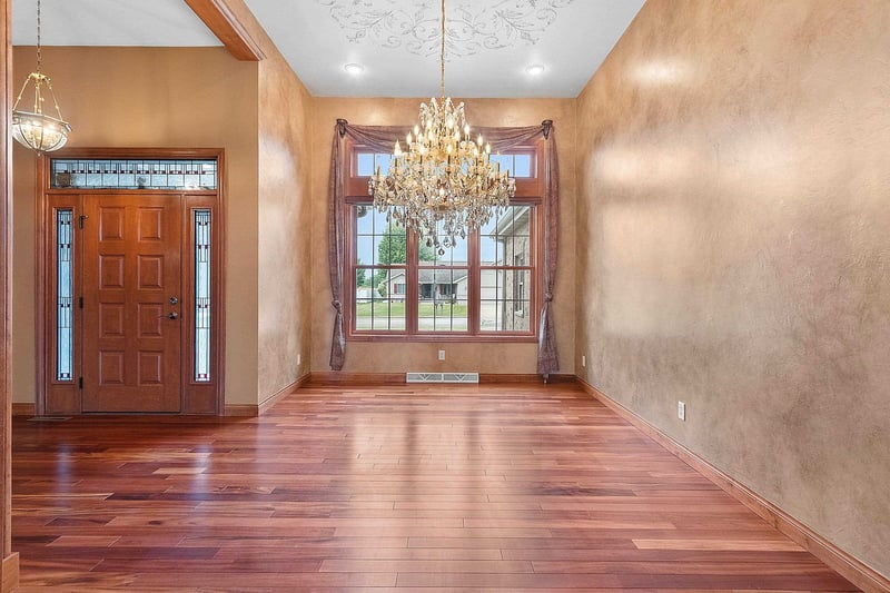 1892 Sunrise Ln, Appleton, WI 54913-5446
