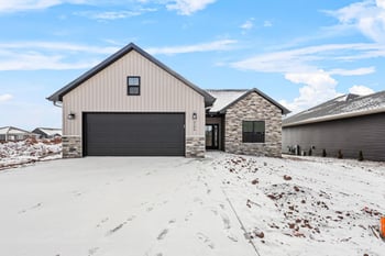 3110 Lazy Oak Dr, Green Bay, WI 54311