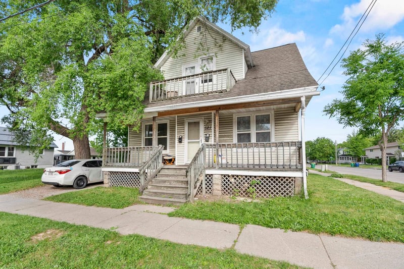 521 12th Ave, Green Bay, WI 54303