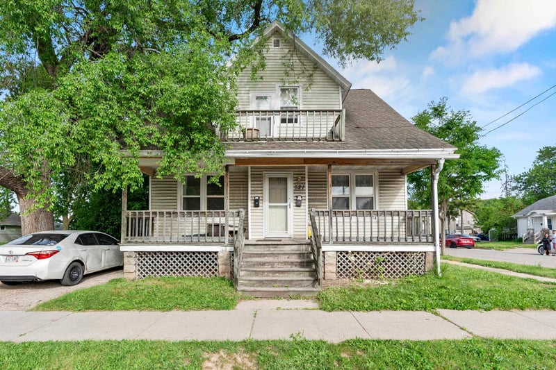 521 12th Ave, Green Bay, WI 54303