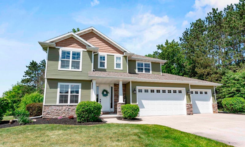 W7574 Cross Country Ln, Hortonville, WI 54944
