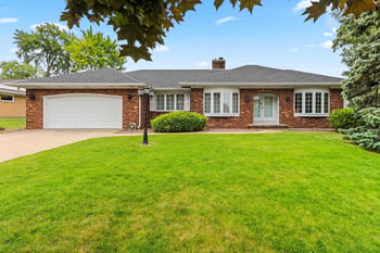 161 St Marys Blvd, Green Bay, WI 54301