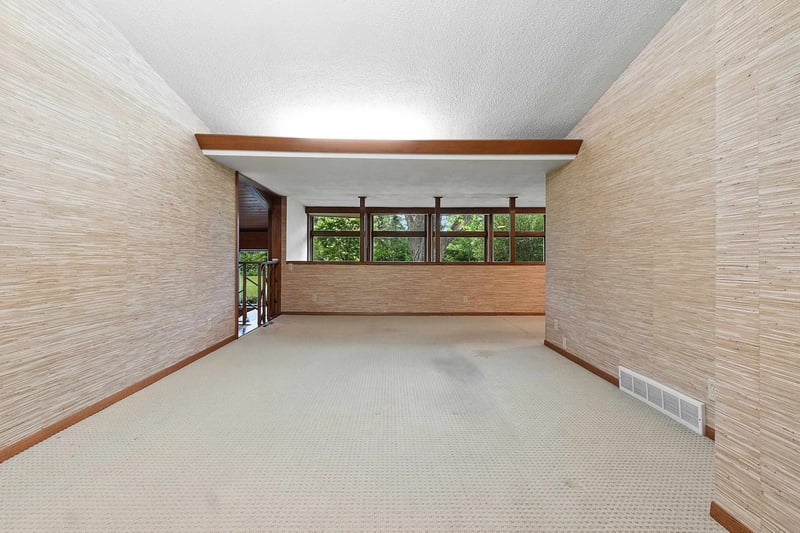 5531 Long Ct, Appleton, WI 54914-9112
