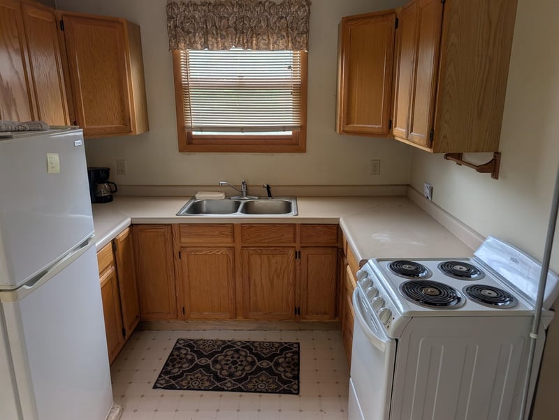 218 Wood Ln, New London, WI 54961