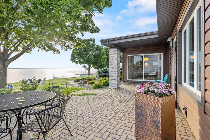 N5661 Rockland Beach Rd, Hilbert, WI 54129-9256