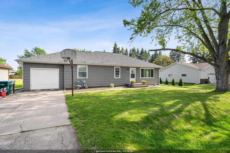 2715 1st Ave, Appleton, WI 54914