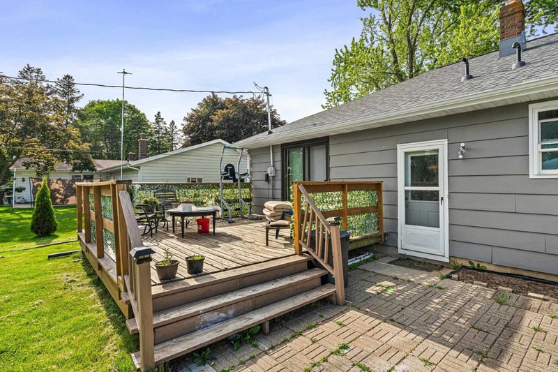 2715 1st Ave, Appleton, WI 54914