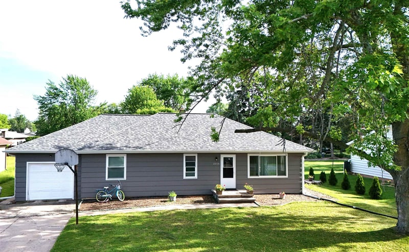 2715 1st Ave, Appleton, WI 54914