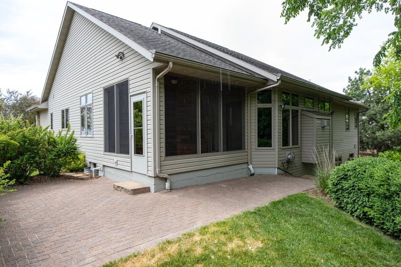 N7914 Creekside Dr, Sherwood, WI 54169