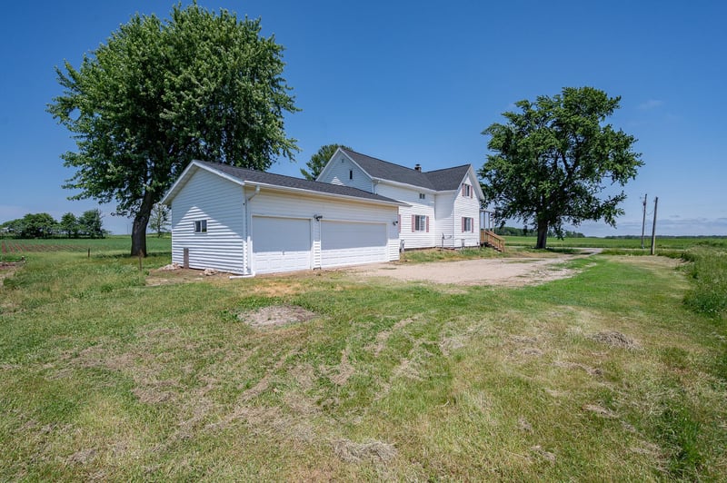 N8257 French Rd, Seymour, WI 54165