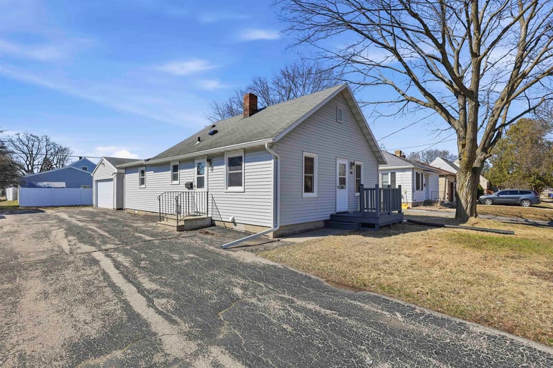 1001 Grant St, Appleton, WI 54914-2661