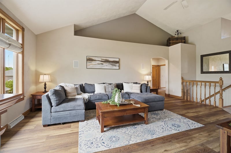 N983 Fox Springs Dr, Greenville, WI 54942