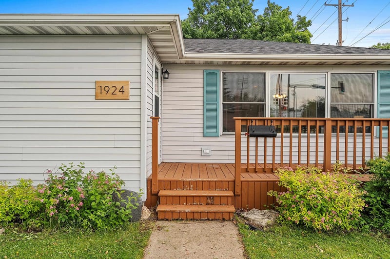 1924 Glendale Ave, Appleton, WI 54911-3359