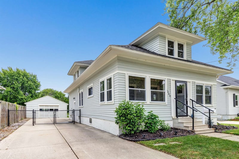 1243 Irwin Ave, Green Bay, WI 54301-3032