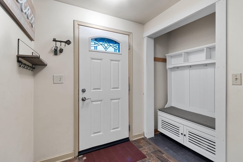 778 Elm St, Neenah, WI 54956