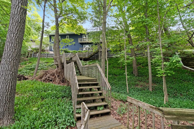 1511 Briarcliff Dr, Appleton, WI 54915-2840