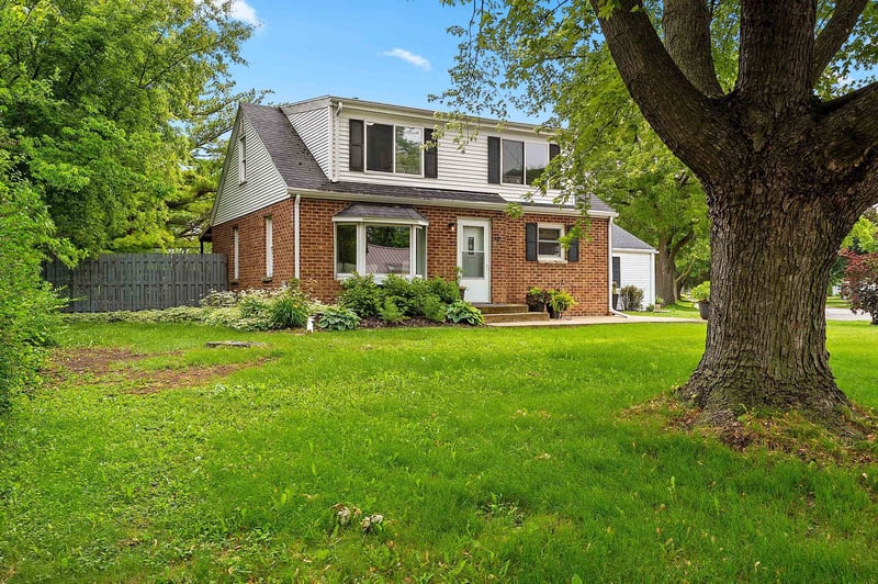 811 Jordan Rd, De Pere, WI 54115