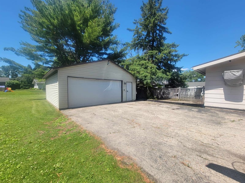 345 Pleasant Way, Seymour, WI 54165-1248