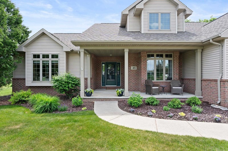 45 Bellevue Pl, Appleton, WI 54913-7674