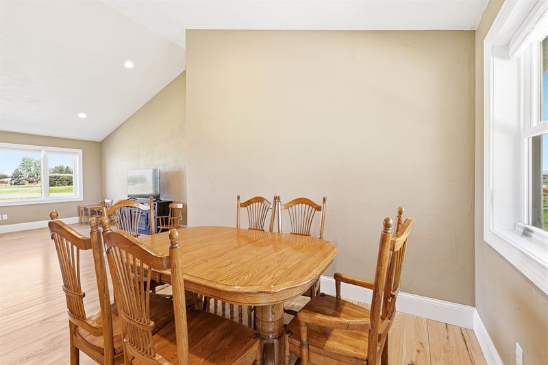 W2111 Lau Rd, Freedom, WI 54130