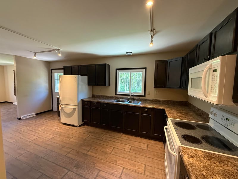 N6392 Blueberry Rd, Gresham, WI 54128