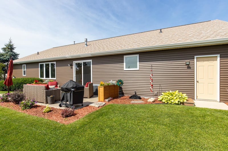 N2290 Holy Hill Dr, Greenville, WI 54942