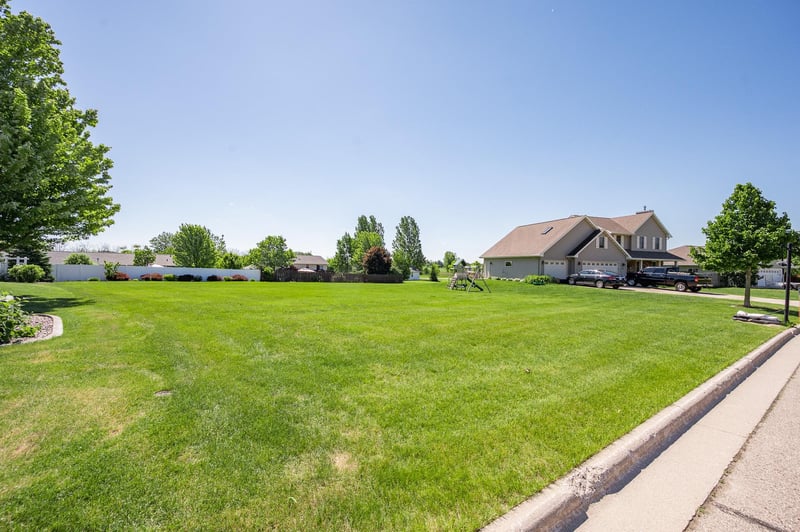 1630 Panther Ct, New Franken, WI 54229