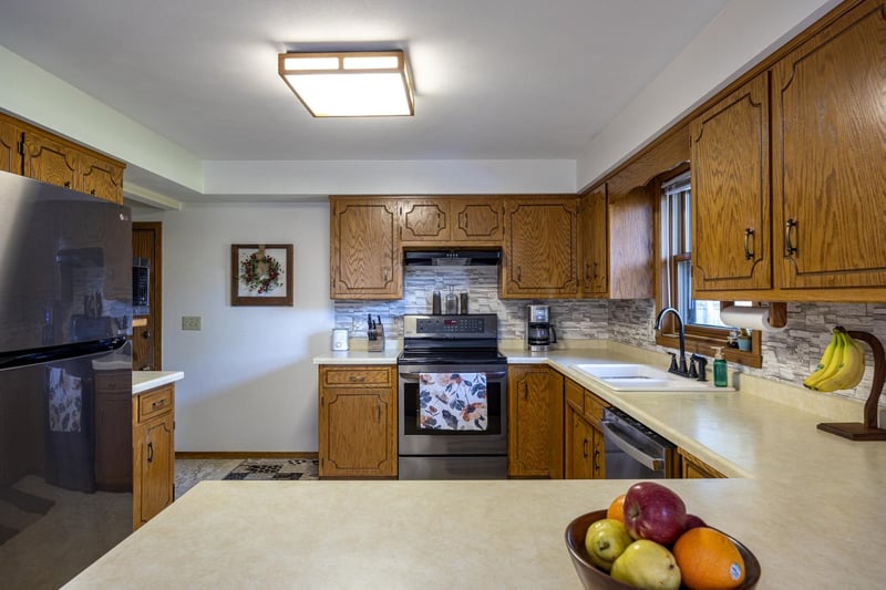 2656 Sunnyview Rd, Appleton, WI 54914