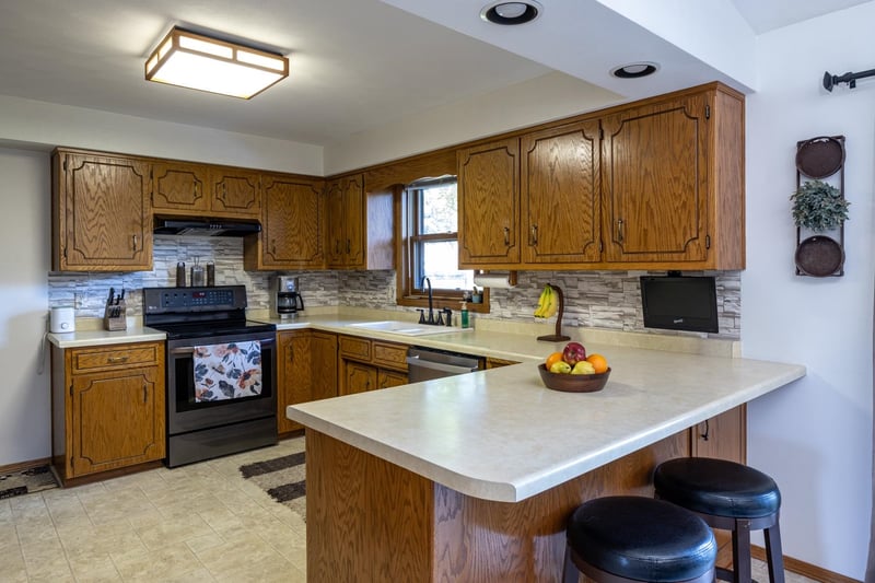 2656 Sunnyview Rd, Appleton, WI 54914