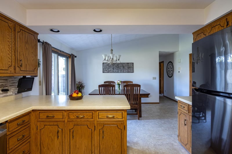 2656 Sunnyview Rd, Appleton, WI 54914