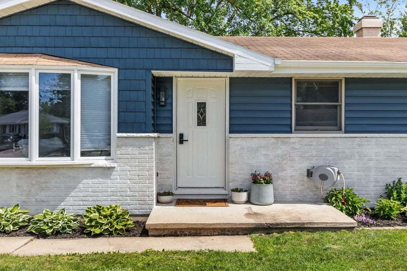 334 Westplain Dr, Green Bay, WI 54303