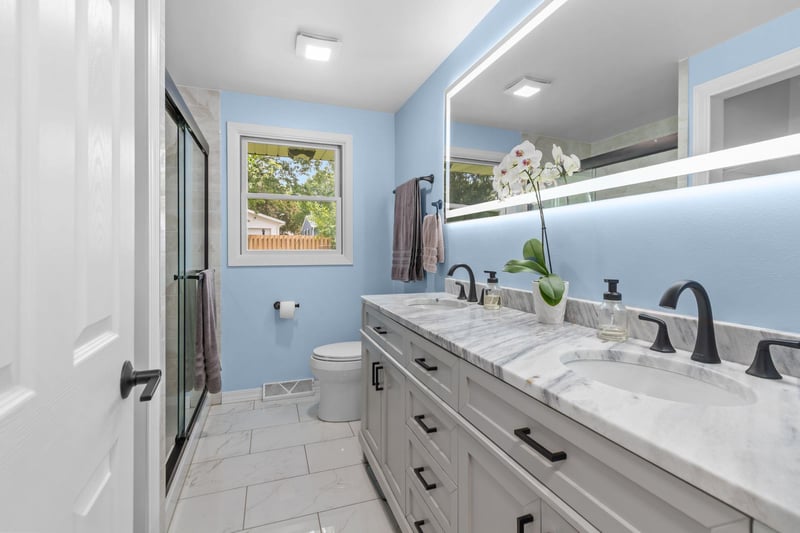 334 Westplain Dr, Green Bay, WI 54303