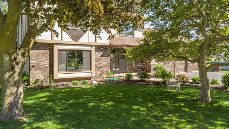 37 Butte Des Morts Ct, Appleton, WI 54914
