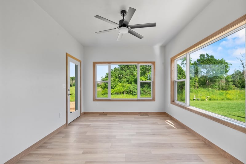 3117 Lazy Oak Ct, Green Bay, WI 54311