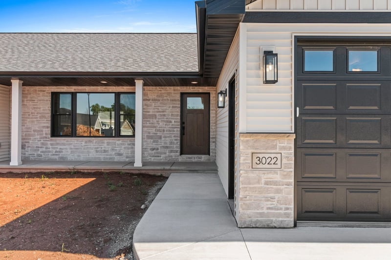 3022 Winnipeg St, Menasha, WI 54952