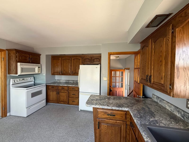 235 Rosera St, Lena, WI 54139