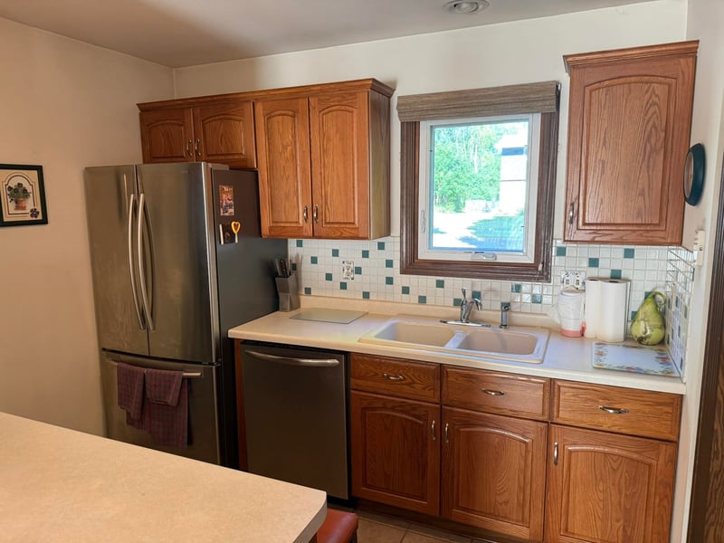 1755 Maricopa Dr #B, Oshkosh, WI 54904