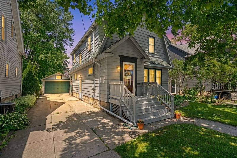 59 Bowen St, Oshkosh, WI 54901
