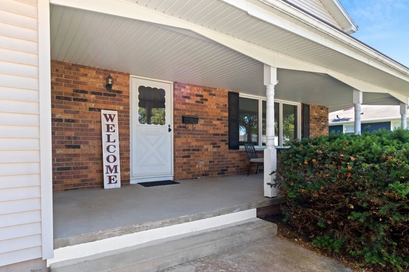 406 St Jude St, Green Bay, WI 54303