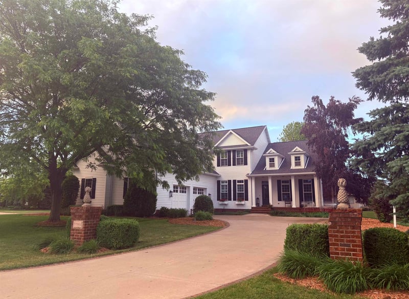 N7864 Edgewater Ct, Sherwood, WI 54169