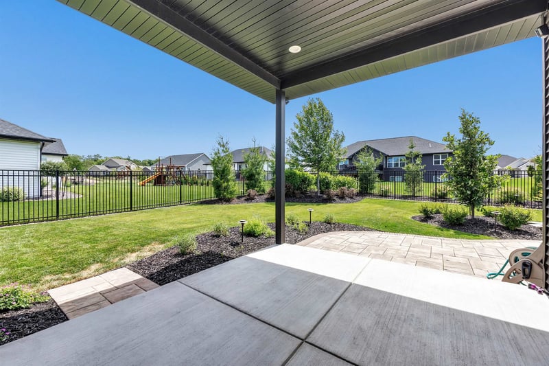 1782 Arbor Gate Ln, Green Bay, WI 54311-2000