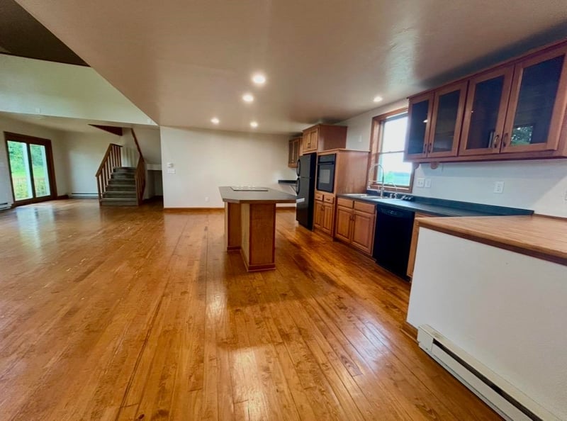 5305 County Road J, Oconto, WI 54153