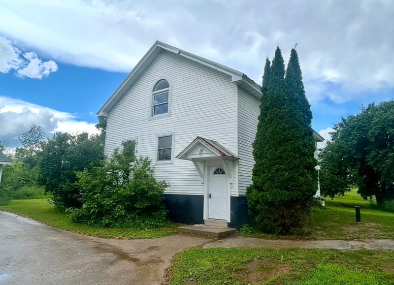5305 County Road J, Oconto, WI 54153