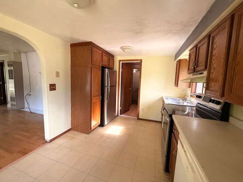 2056 Newberry Ave, Green Bay, WI 54302-3363