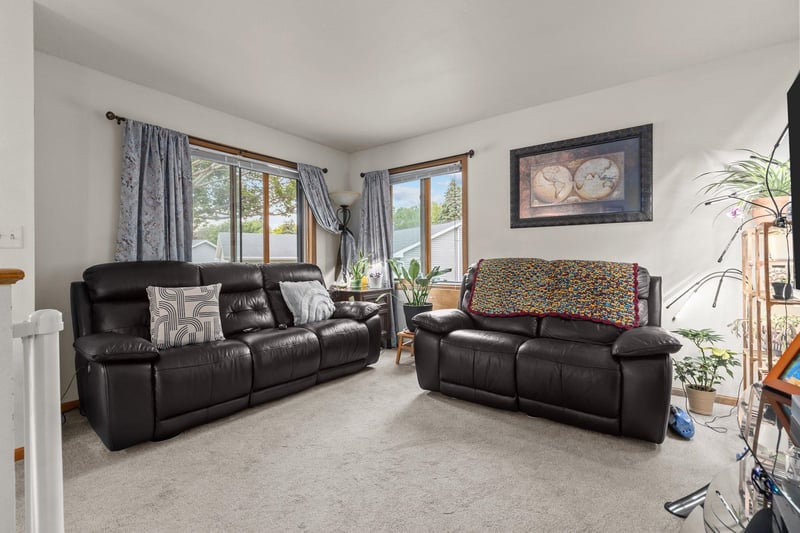 3735 Western Ct, Oshkosh, WI 54901