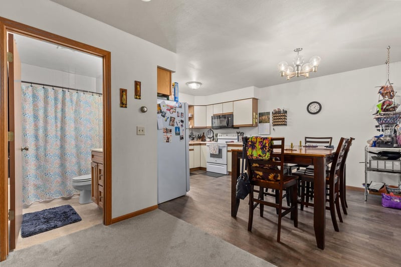 3735 Western Ct, Oshkosh, WI 54901