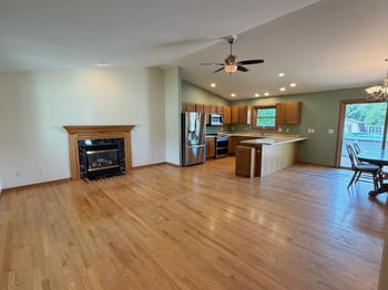 1190 Freedom Ave, Oshkosh, WI 54901