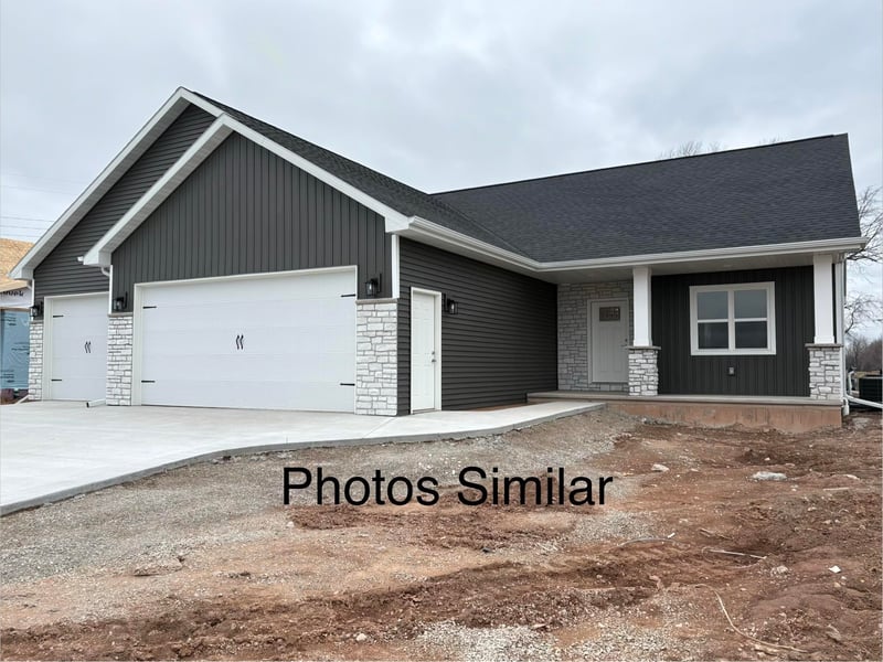 N8843 Killarney Way, Sherwood, WI 54952